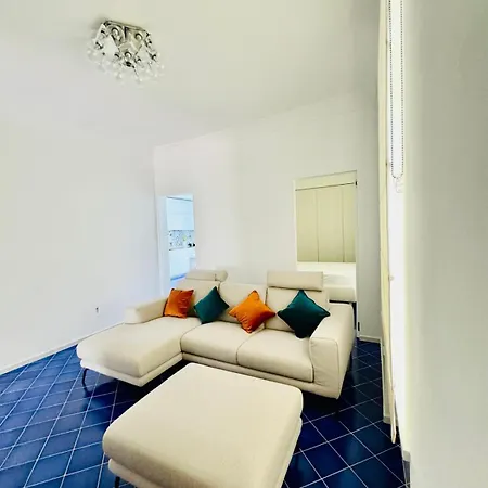 Eleonora's House Main Square 度假居