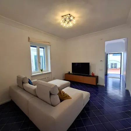 Eleonora's House Main Square