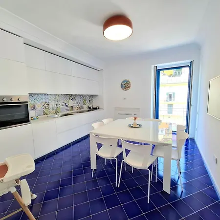 Eleonora's House Main Square *