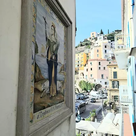 Eleonora's House Main Square