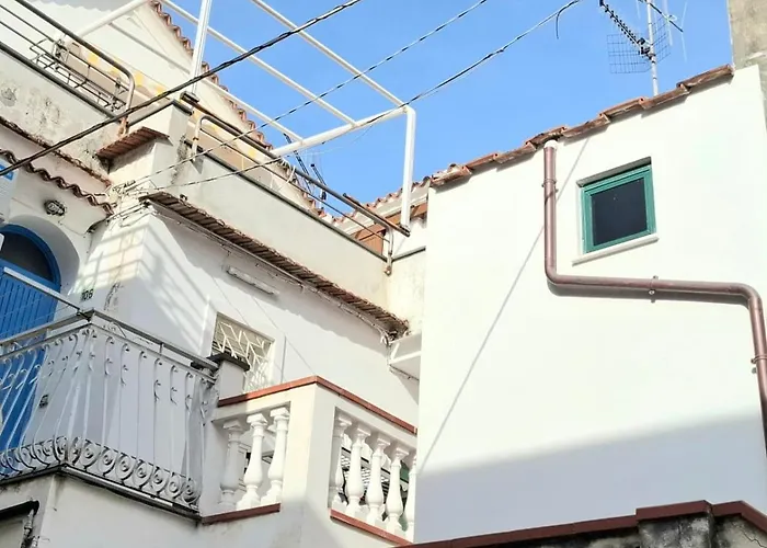 別荘 Eleonora's House Main Square
